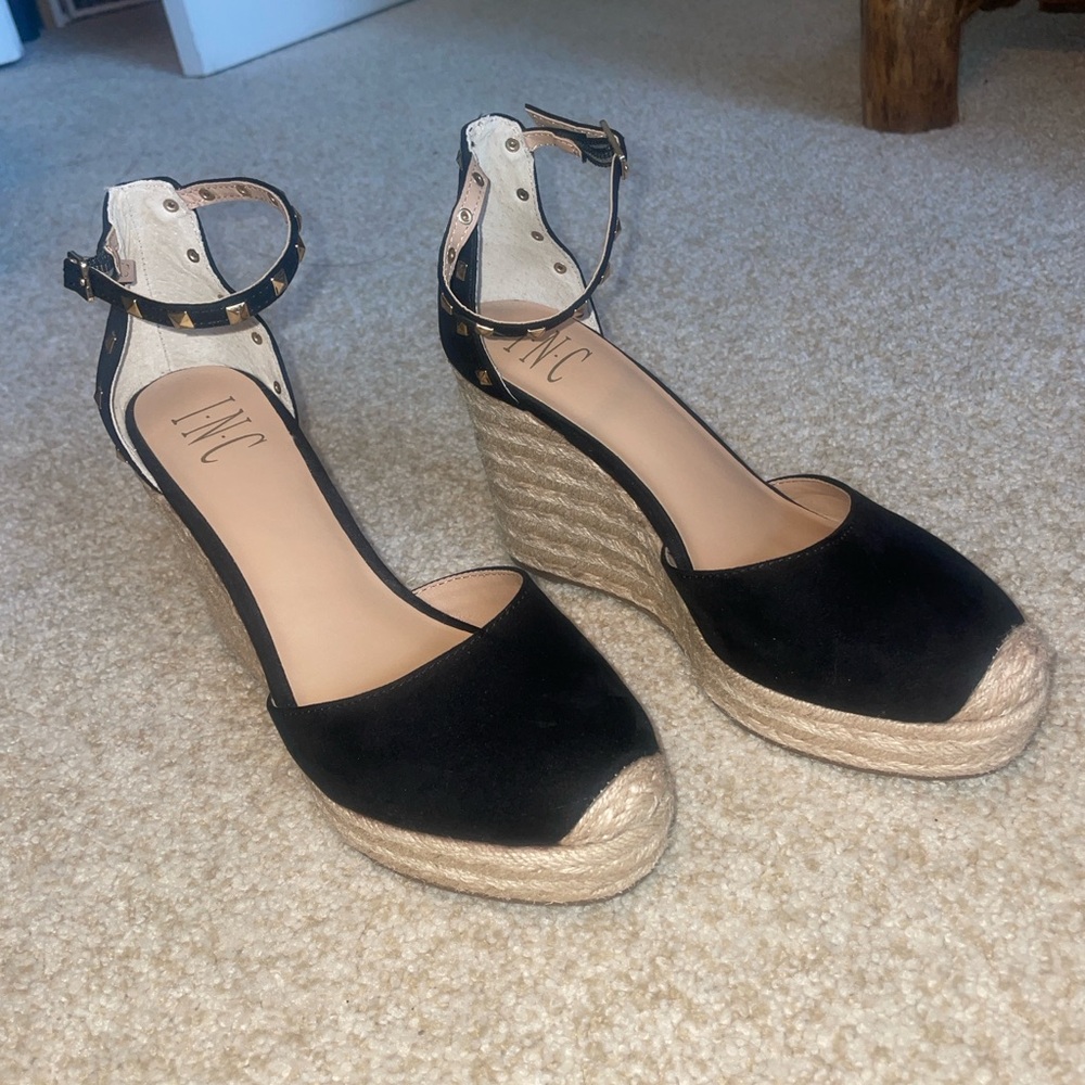 NWOT INC International Concepts Studded Wedge Espadrille - Size 7